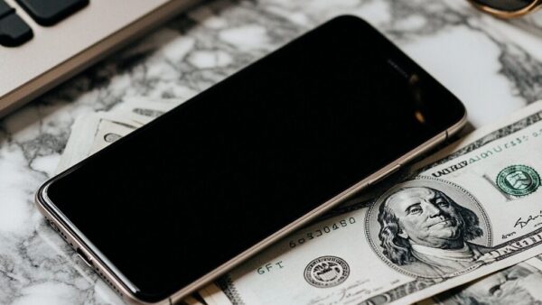 Xiaomi 15 Ultra、価格リーク！まさかの”お買い得”かも？